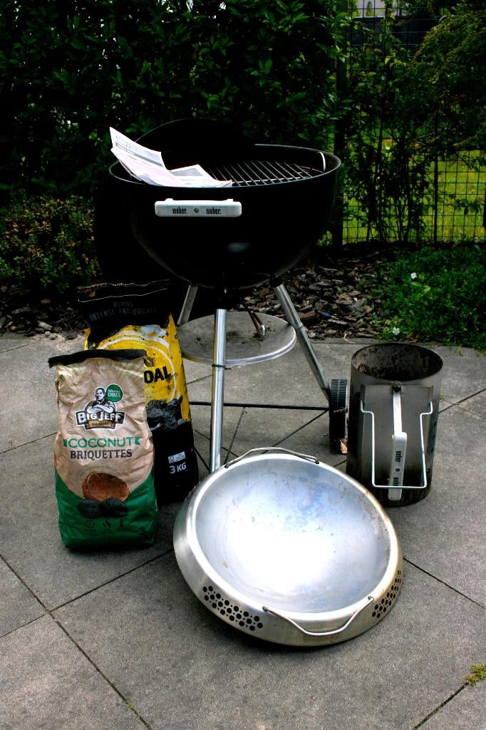 WEBER kettle barbecue 47 cm., Tuin en Terras, Houtskoolbarbecues, Ophalen, Gebruikt, Weber, Met accessoires