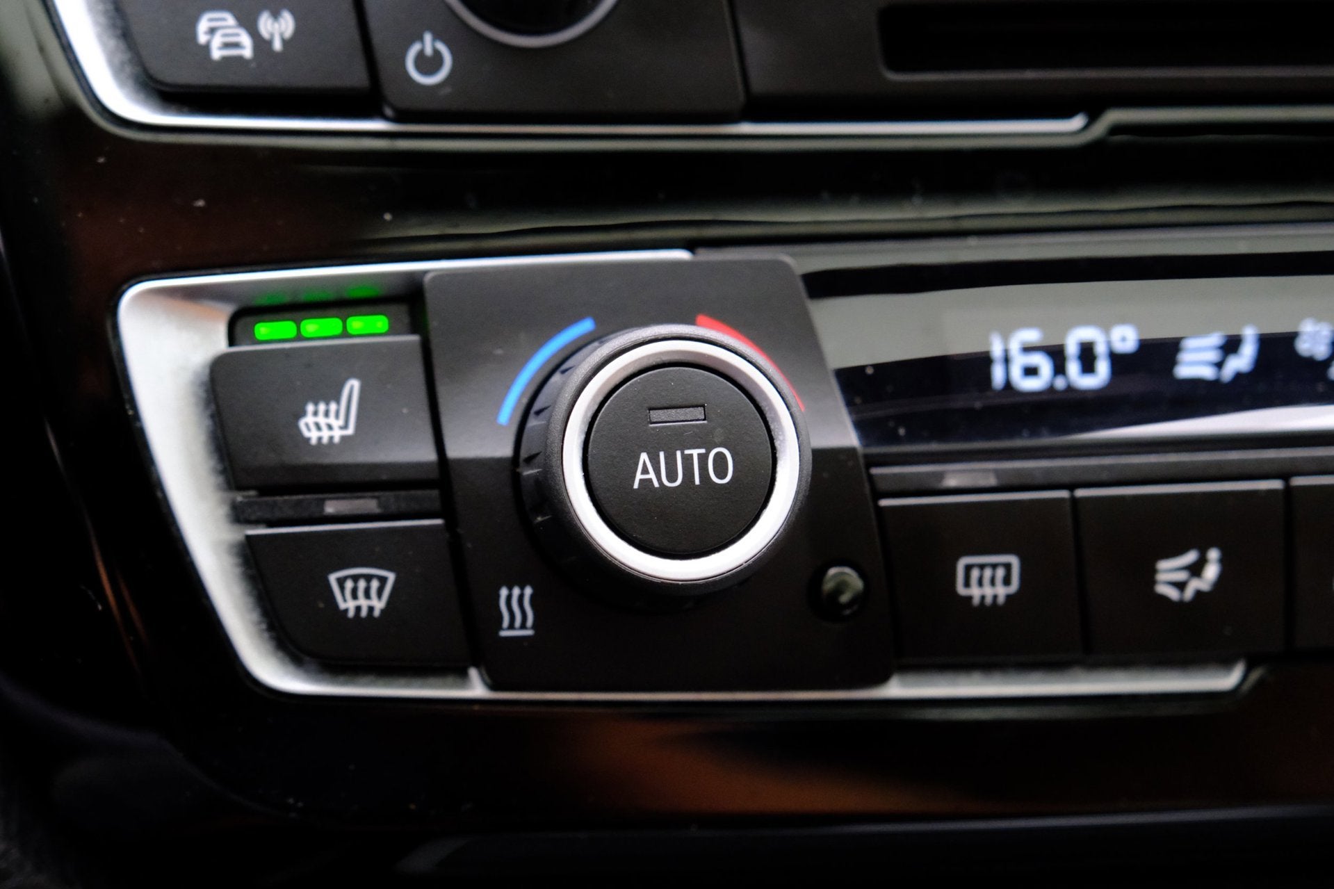 Foto 15 van BMW 3-serie Touring 320d EDE Centennial High Executive Aut.