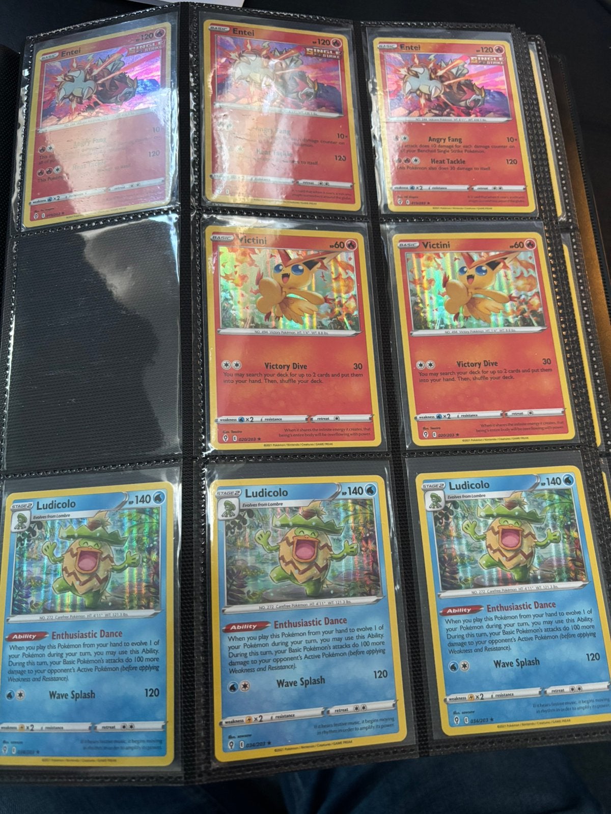 Pokémon Kaarten Holo’s Evolving Skies / 203 Per stuk, Ophalen of Verzenden, Zo goed als nieuw