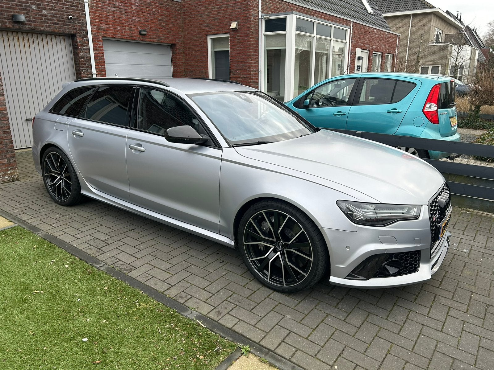 Audi RS6 4.0 Tfsi performance 606pk, Auto's, 120 €/maand, 10 km/l, Stationwagon, Particulier