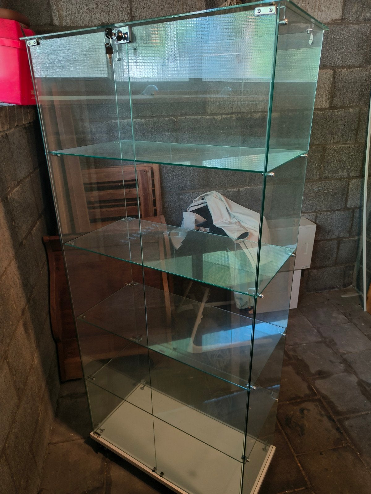 Glazen vitrinekast met slot - Perfect voor verzamelaars, Modern, Vitrine, Glas, 150 tot 200 cm, 25 tot 50 cm