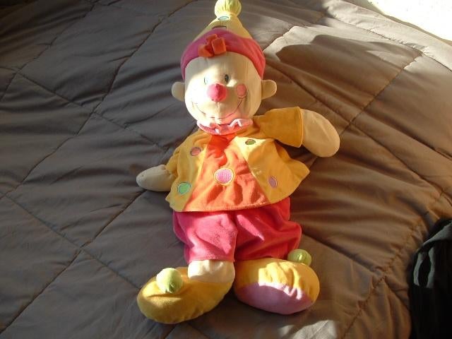 NICOTOY POPJE CLOWN GROOT VELOURS HUIDSKLEUR MET, Ophalen of Verzenden, Nieuw, Overige typen