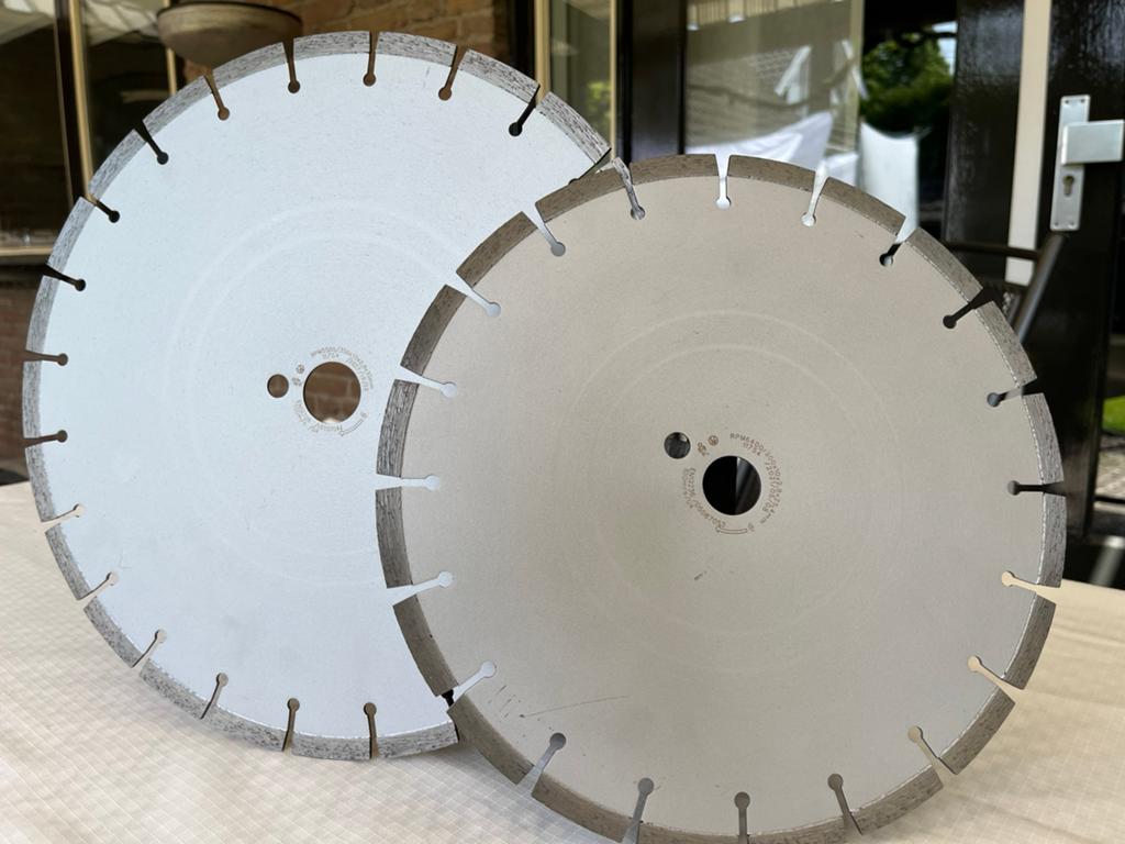 Diamantzaag 300 mm, Ophalen of Verzenden, Nieuw, 1200 watt of meer, 70 mm of meer