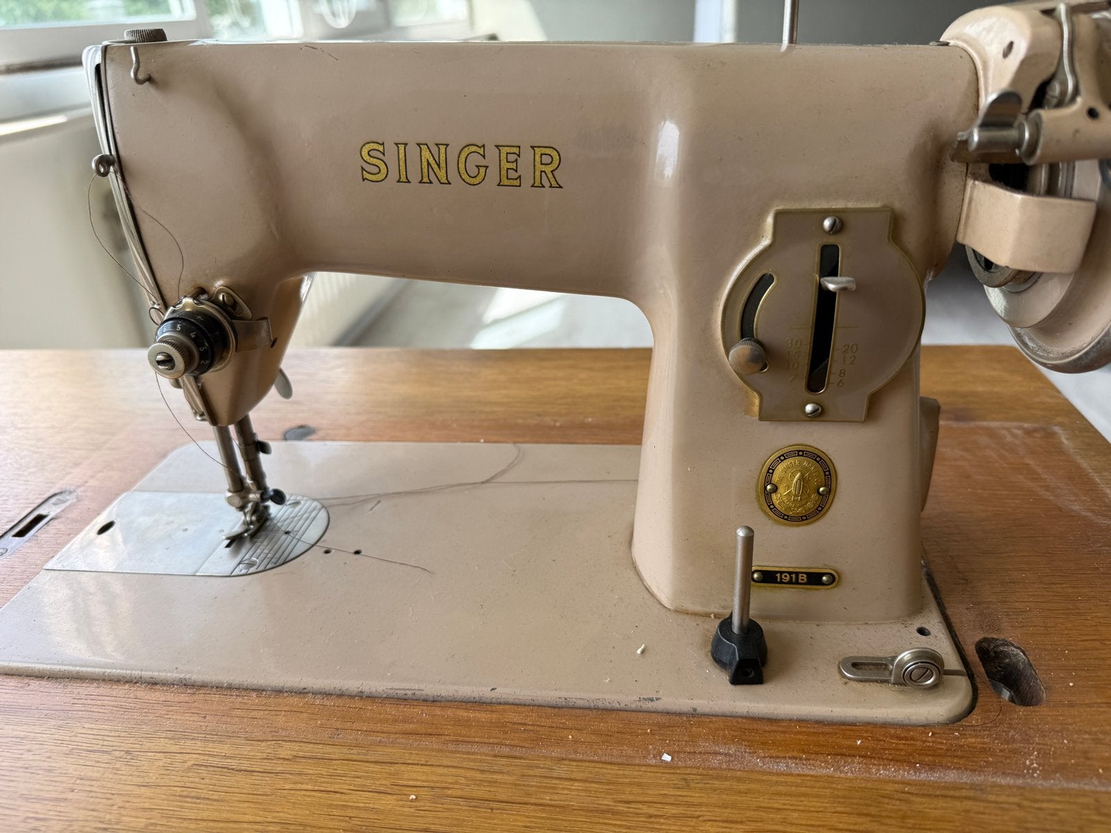 Singer trapnaaimachine 191B - creme, Ophalen