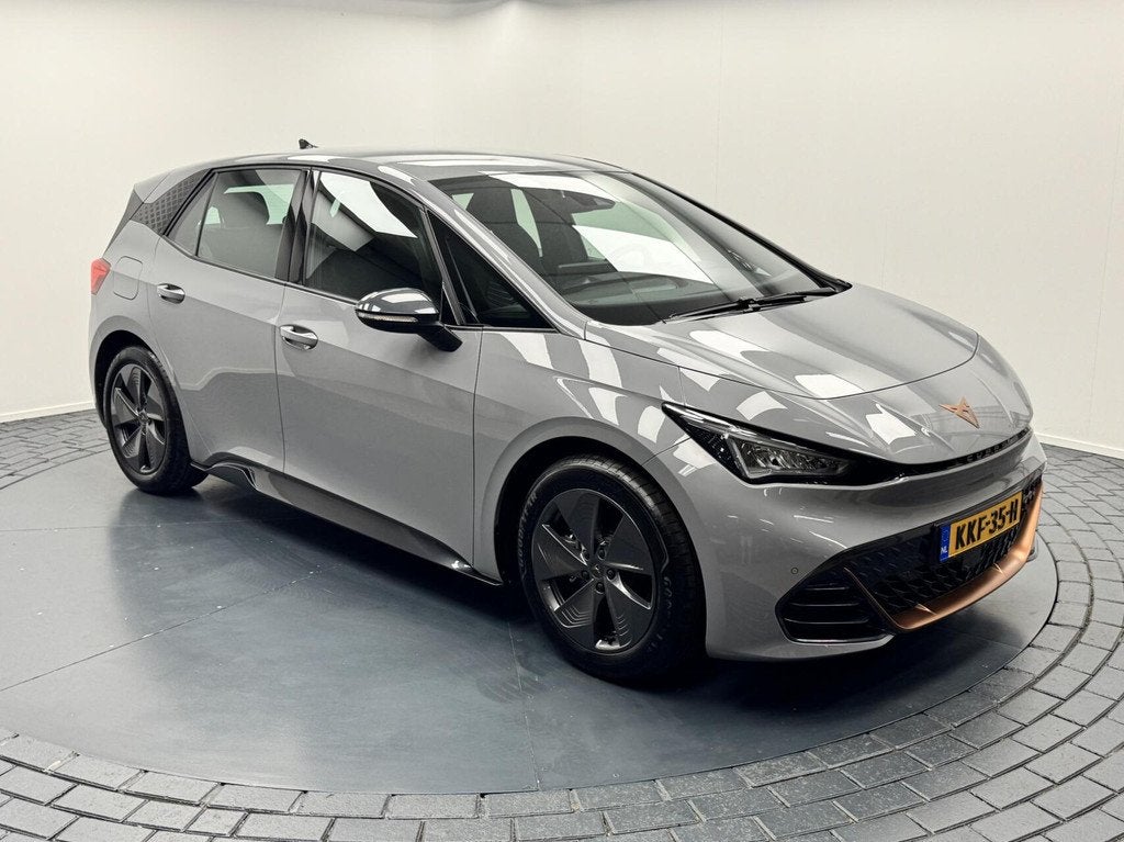 CUPRA Born Essential 62 kWh Carplay-Clima-Parkeersensoren-St, Auto's, Automaat, Achterwielaandrijving, Gebruikt, Met garantie (alle)