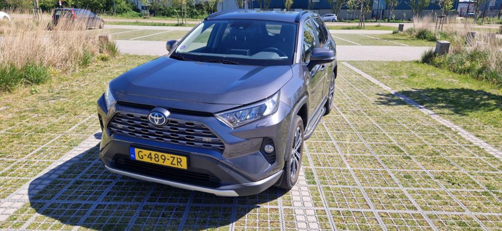 Toyota Rav4 2.5 Hybrid 218pk CVT 2019 Hybride garantie, Auto's, Toyota, Stof, 4 cilinders, 2487 cc, Rav4