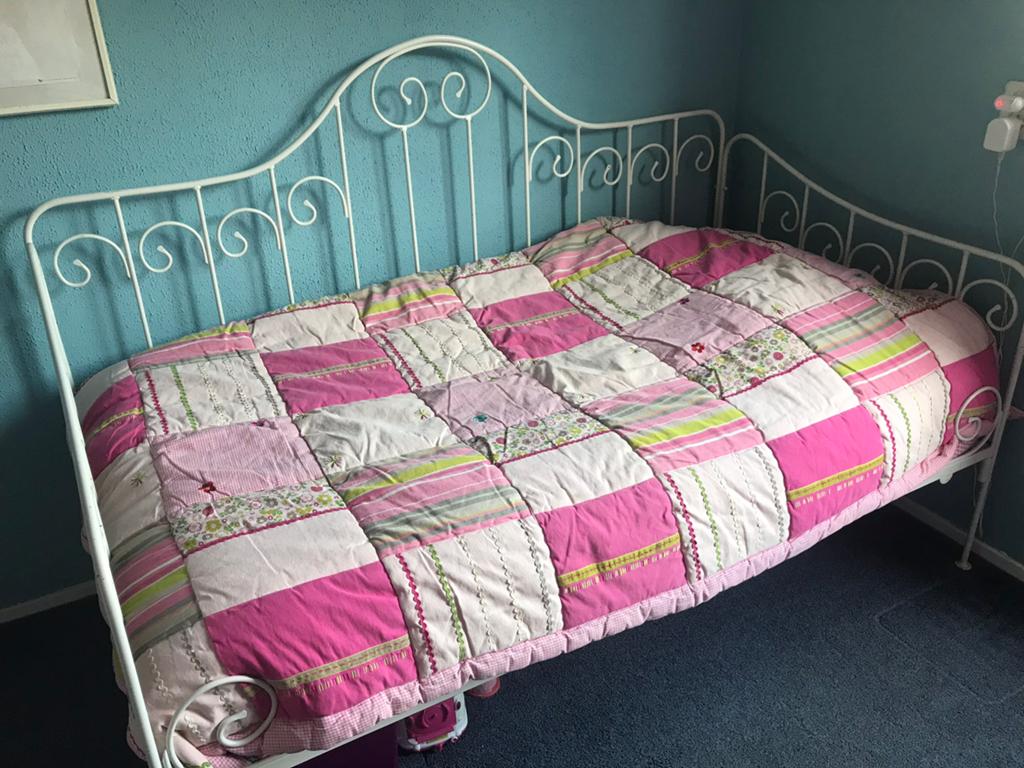 Meiden bed, Huis en Inrichting, Slaapkamer | Bedden, Ophalen, 90 cm, Eenpersoons, Wit