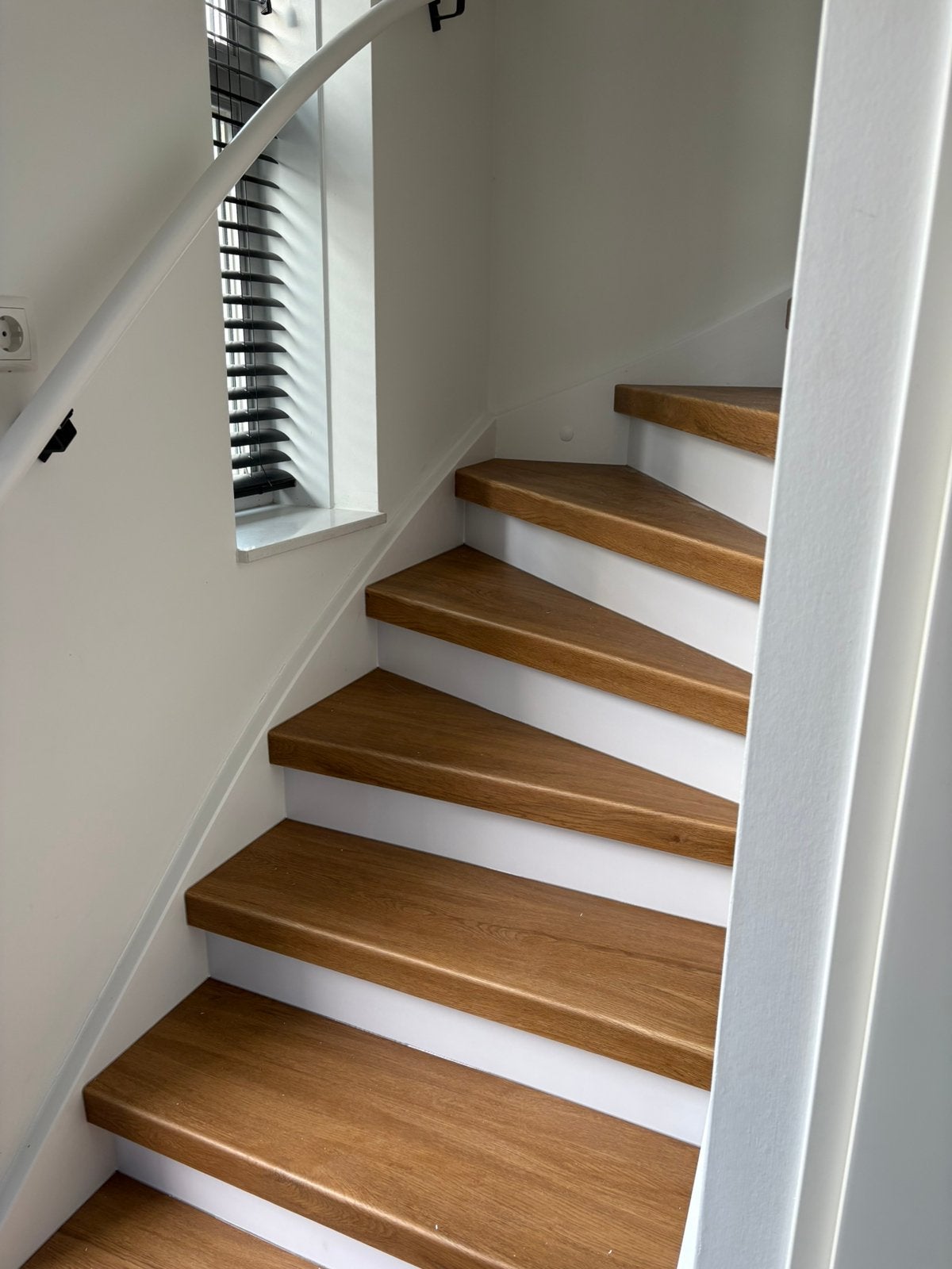 Foto 11 van Traprenovatie | €1500 | All incl | Geen aanbetaling!. Tot 15