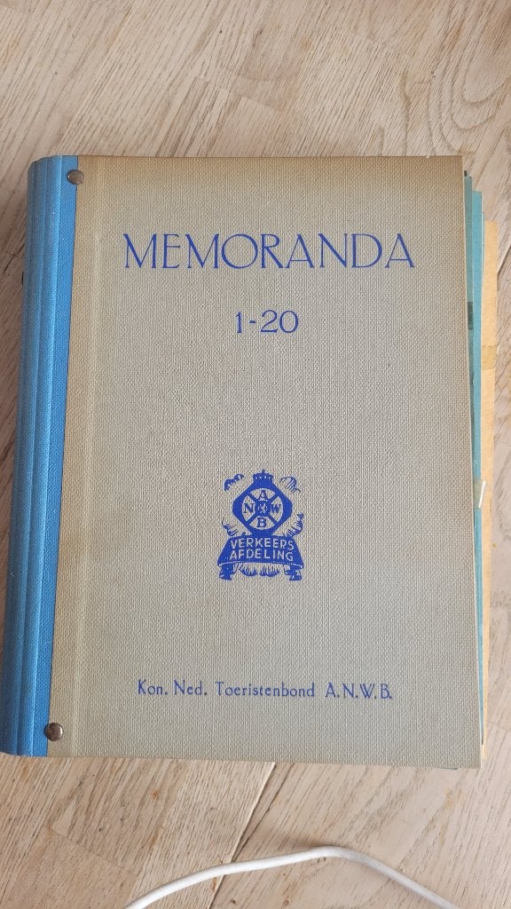 Set 21x ANWB Verkeersmemoranda (1952-1959) + Originele Map, ANWB, Ophalen of Verzenden, 20e eeuw of later, Gelezen
