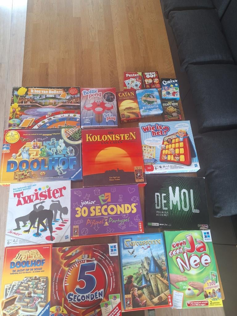 Grote collectie bordspellen: Catan, Doolhof, Twister e.a., Vijf spelers of meer, Ophalen, Gebruikt, Diverse