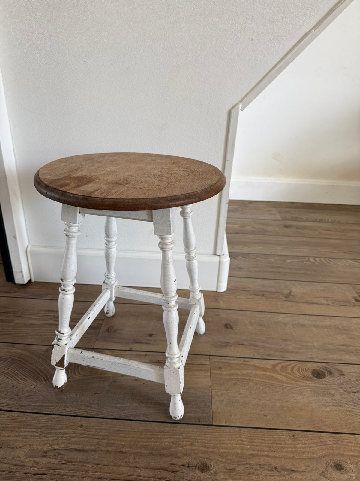 Brocante houten kruk, Ophalen, Zo goed als nieuw, Hout