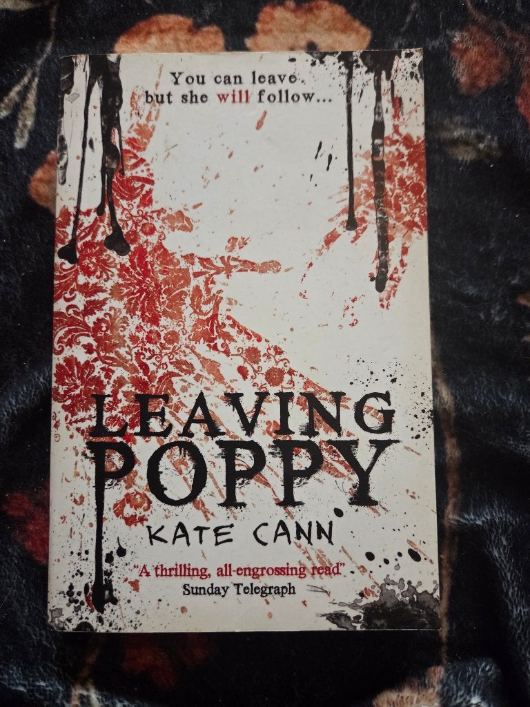 Leaving Poppy, Ophalen of Verzenden, Zo goed als nieuw, Kate Cann