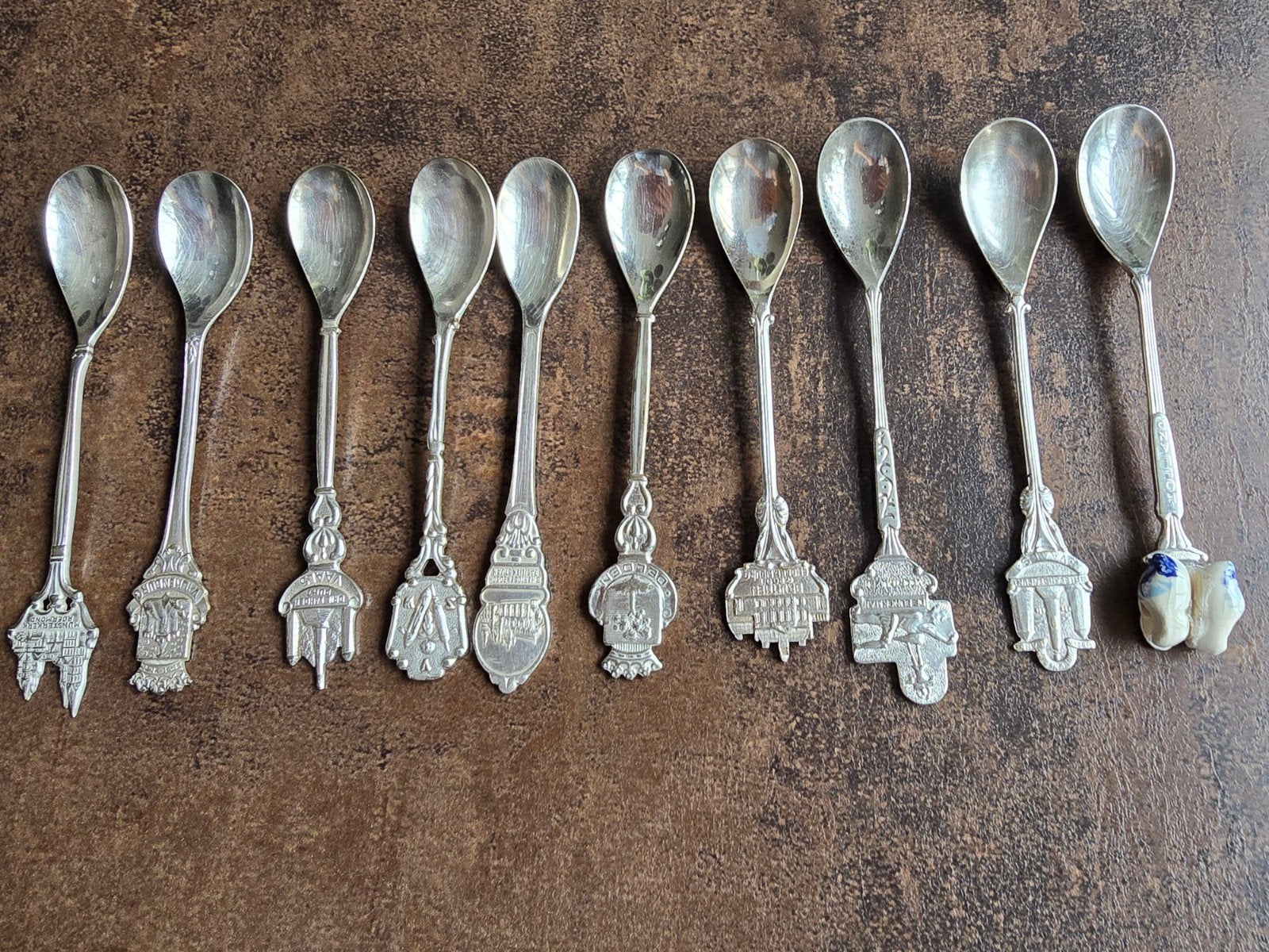 Grote partij vintage verzilverde thee- souvenirlepeltjes, Ophalen of Verzenden