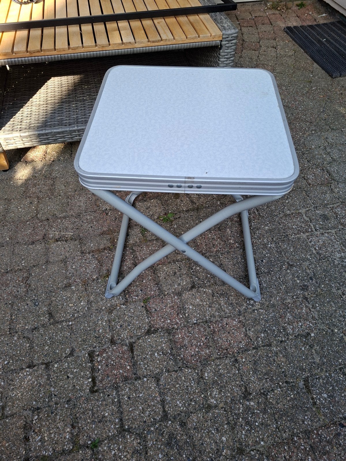 Froyak Campingtafel - Compact en Handig, Ophalen, Gebruikt, Campingtafel