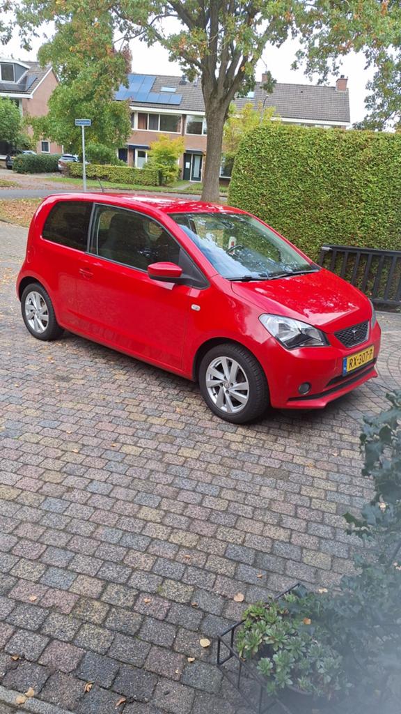 Seat Mii 1.0 55KW 2012 Rood, 74 pk, 4 stoelen, Mii, Handgeschakeld