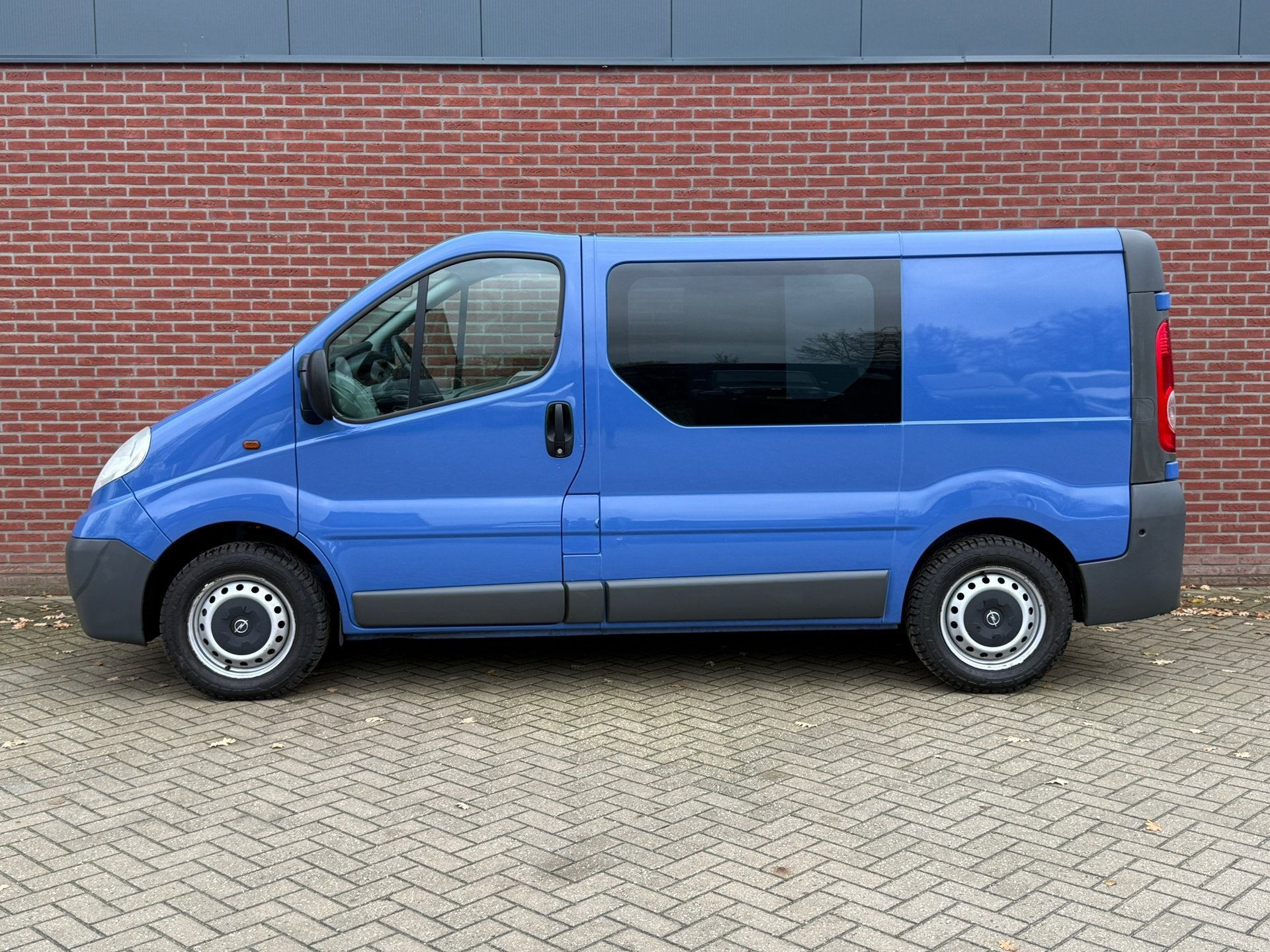Opel Vivaro 2.0 CDTI L1H1 Rolstoelbus / Rolstoel Lift / Nap, Voorwielaandrijving, Euro 5, Multifunctioneel stuurwiel, 4 cilinders