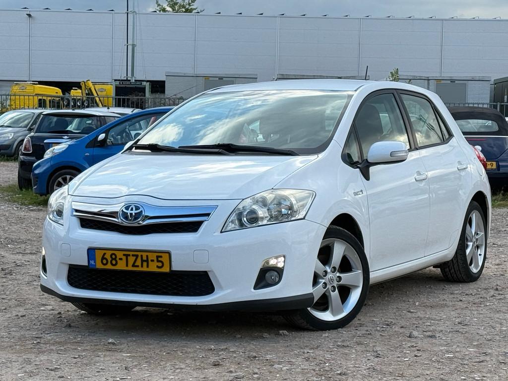 Toyota Auris 1.8 Full Hybrid Dynamic/AUTOMAAT, Euro 5, Gebruikt, 4 cilinders, Wit