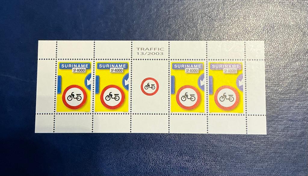 Te koop blok Suriname verkeersborden postfris uit 2003, Ophalen of Verzenden, Postfris