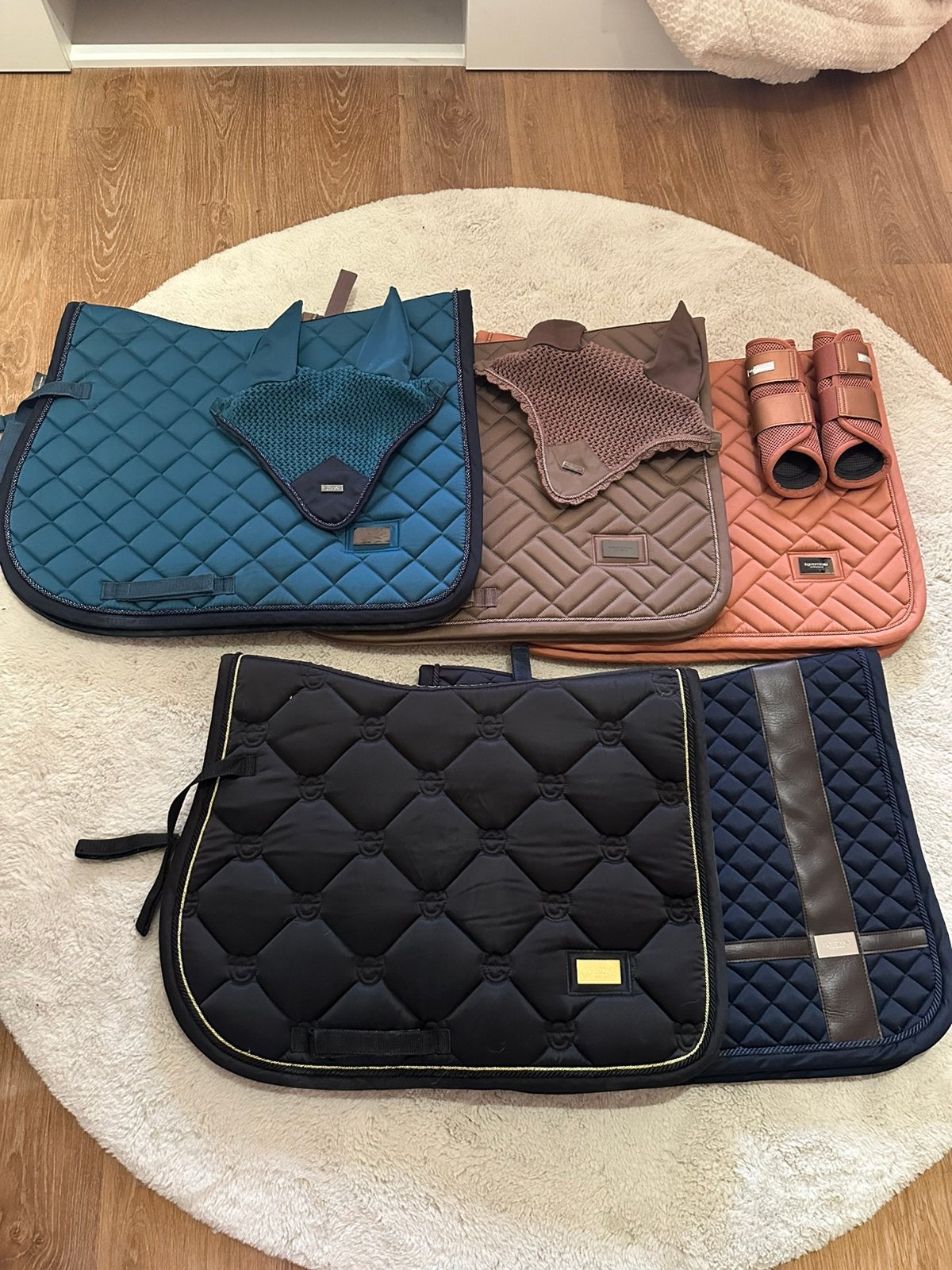 Equestrian Stockholm spring full dekjes/sets, Ophalen of Verzenden, Zo goed als nieuw