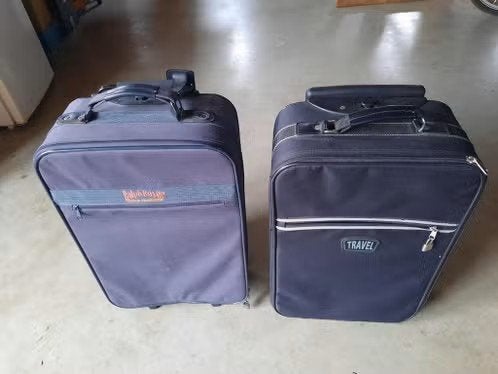 Twee rolkoffers, Ophalen, Wieltjes, Gebruikt, Minder dan 50 cm