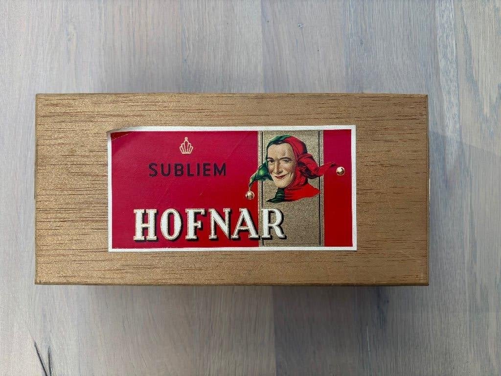 Oude Sigarenkist Hofnar, Ophalen of Verzenden, Gebruikt, Sigarenbandjes