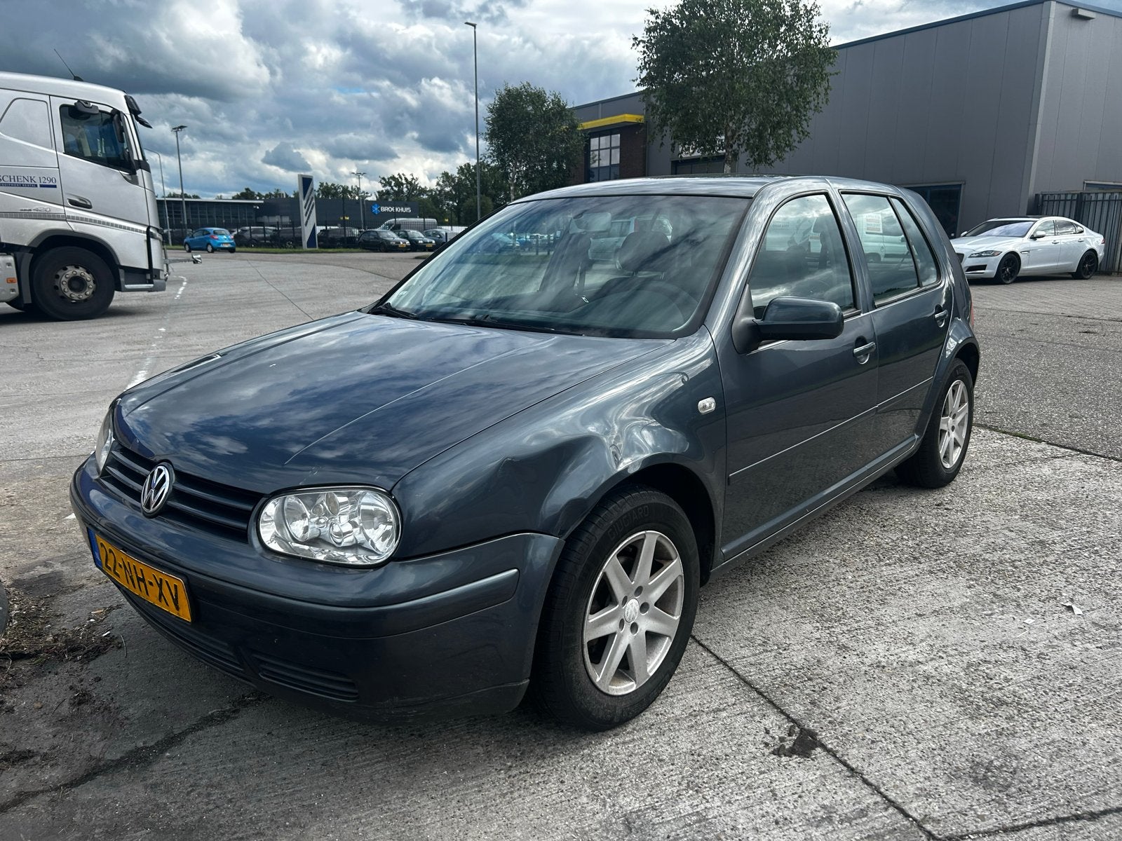 Volkswagen golf 4, Auto-onderdelen, Carrosserie en Plaatwerk, Bumper, Volkswagen, Achter, Ophalen