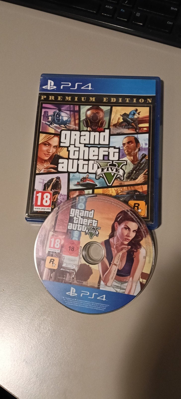 GTA V Premium Edition PS4, Avontuur en Actie, Online, Vanaf 18 jaar, 1 speler