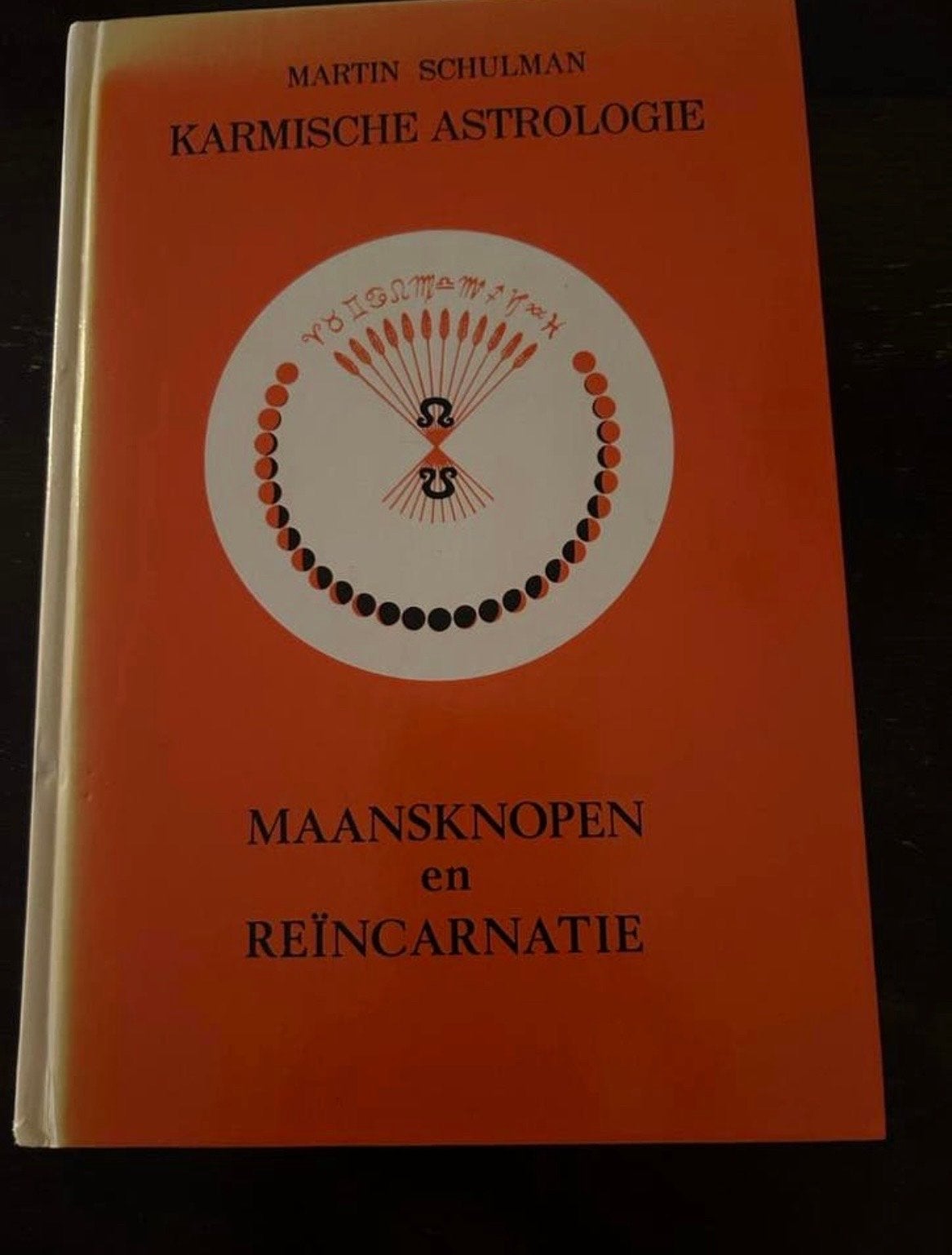 Karmische Astrologie: Maanskopen en Reïncarnatie - Martin Sc, Boeken, Ophalen of Verzenden, Gelezen, Astrologie, Achtergrond en Informatie