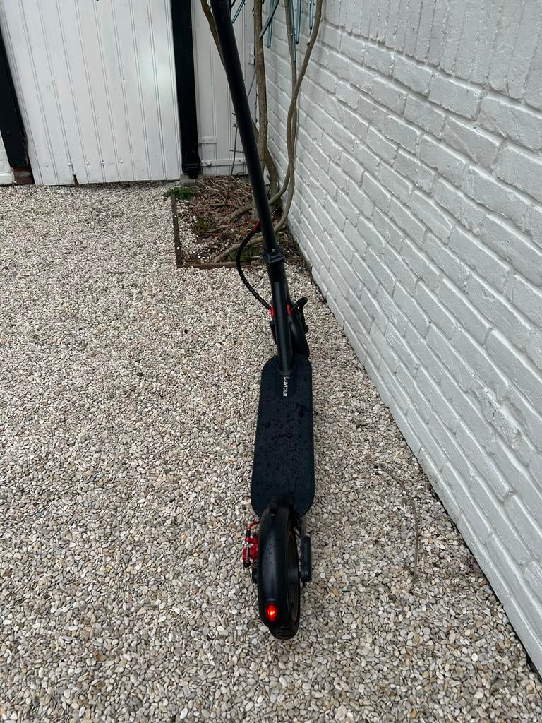 E step, Fietsen en Brommers, Steps, Ophalen of Verzenden, Gebruikt, Elektrische step (E-scooter)