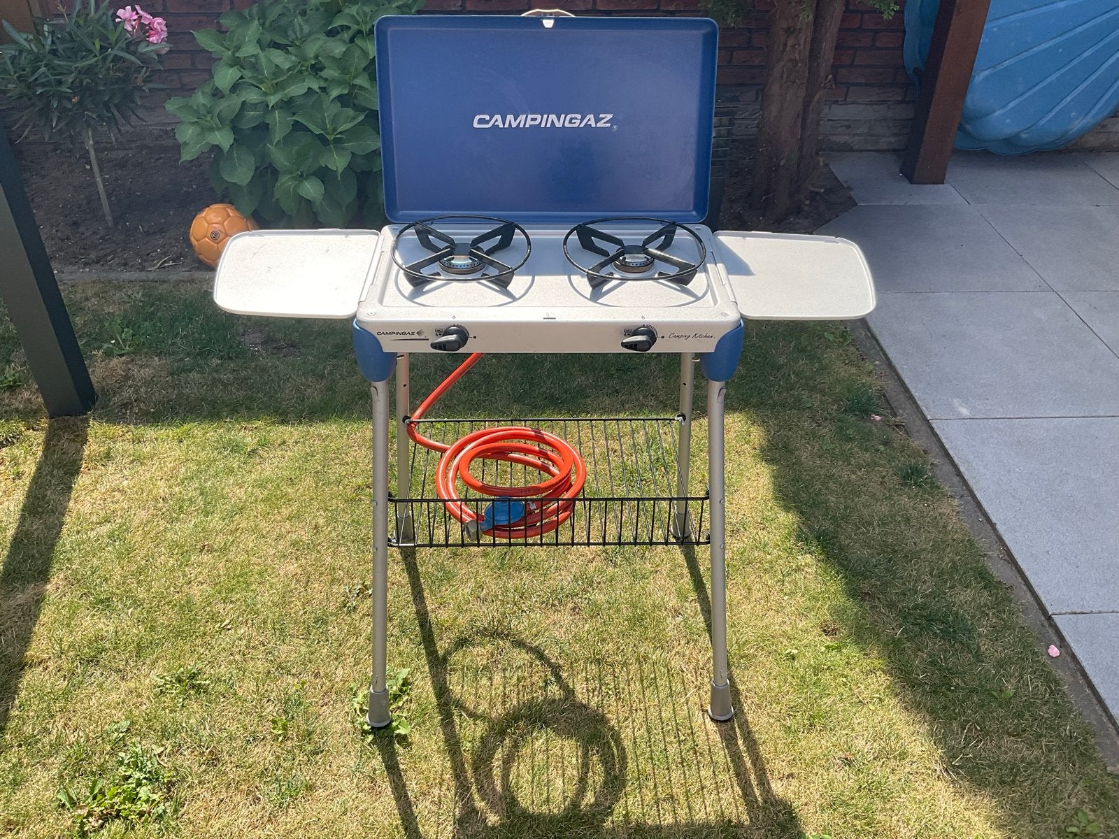 Campingaz tweepits kooktoestel met onderstel en bakplaten, Ophalen, Zo goed als nieuw