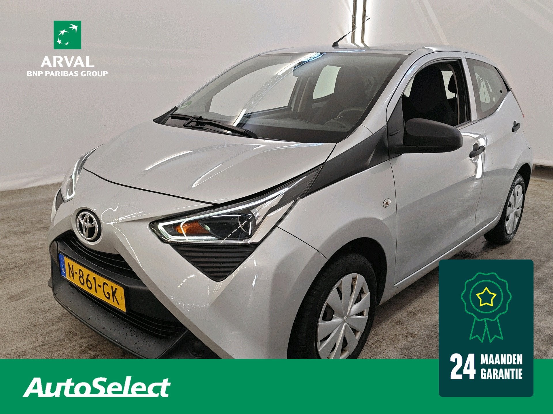 Toyota Aygo 1.0 VVT-i 72pk x-fun | Airconditioning | Bluetoo, Stof, Gebruikt, 4 stoelen, 24 maanden