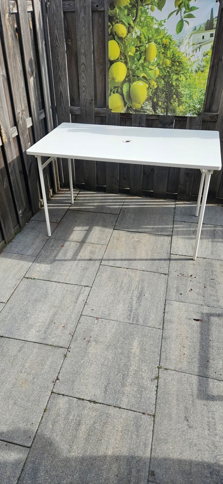 IKEA TORPARO Buiten-/Balkontafel - Wit, Rechthoekig, Tuin en Terras, Ophalen, Zo goed als nieuw, Rechthoekig, Metaal