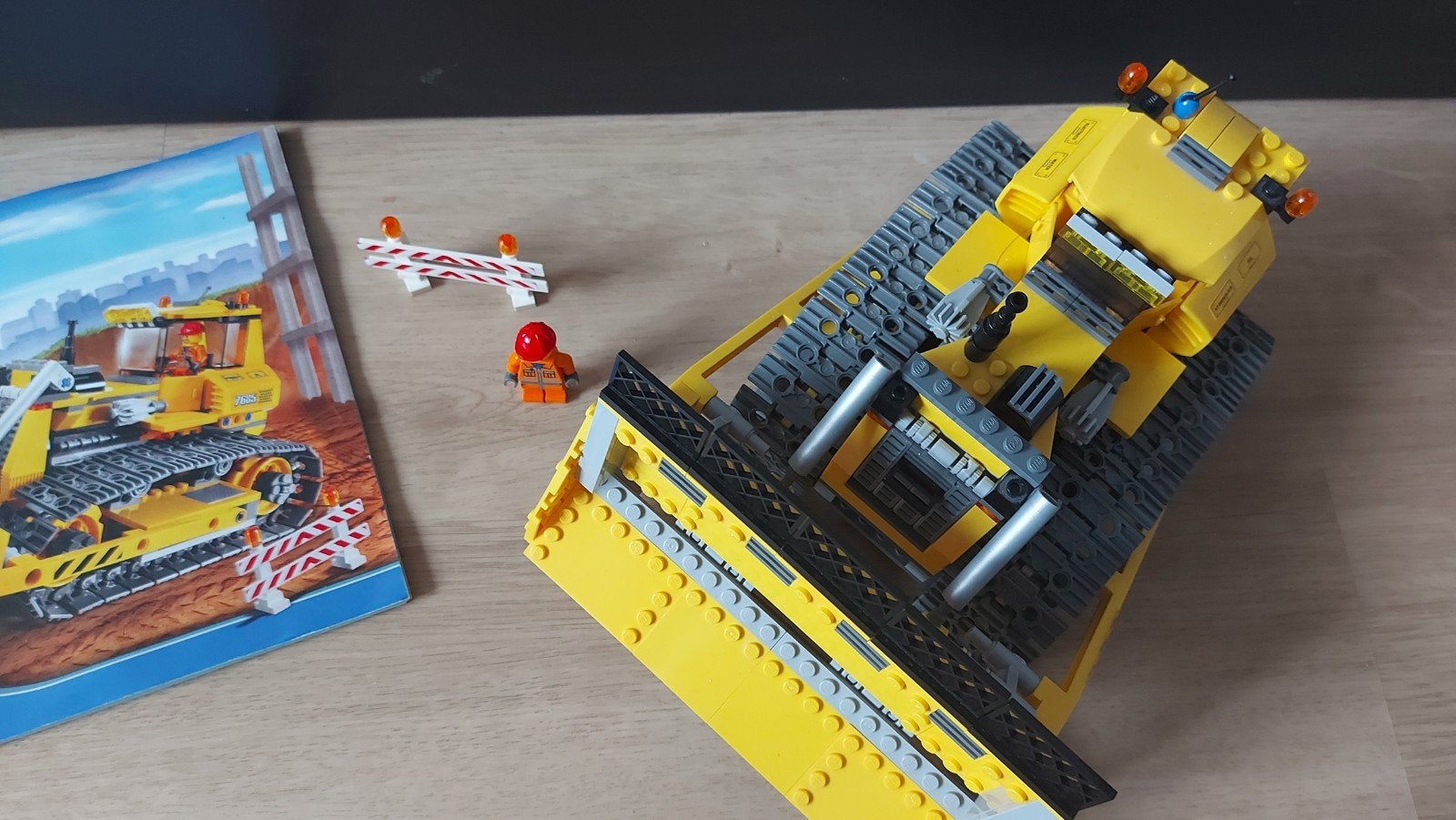 LEGO City Bulldozer 7685 met handleiding, Ophalen of Verzenden, Zo goed als nieuw