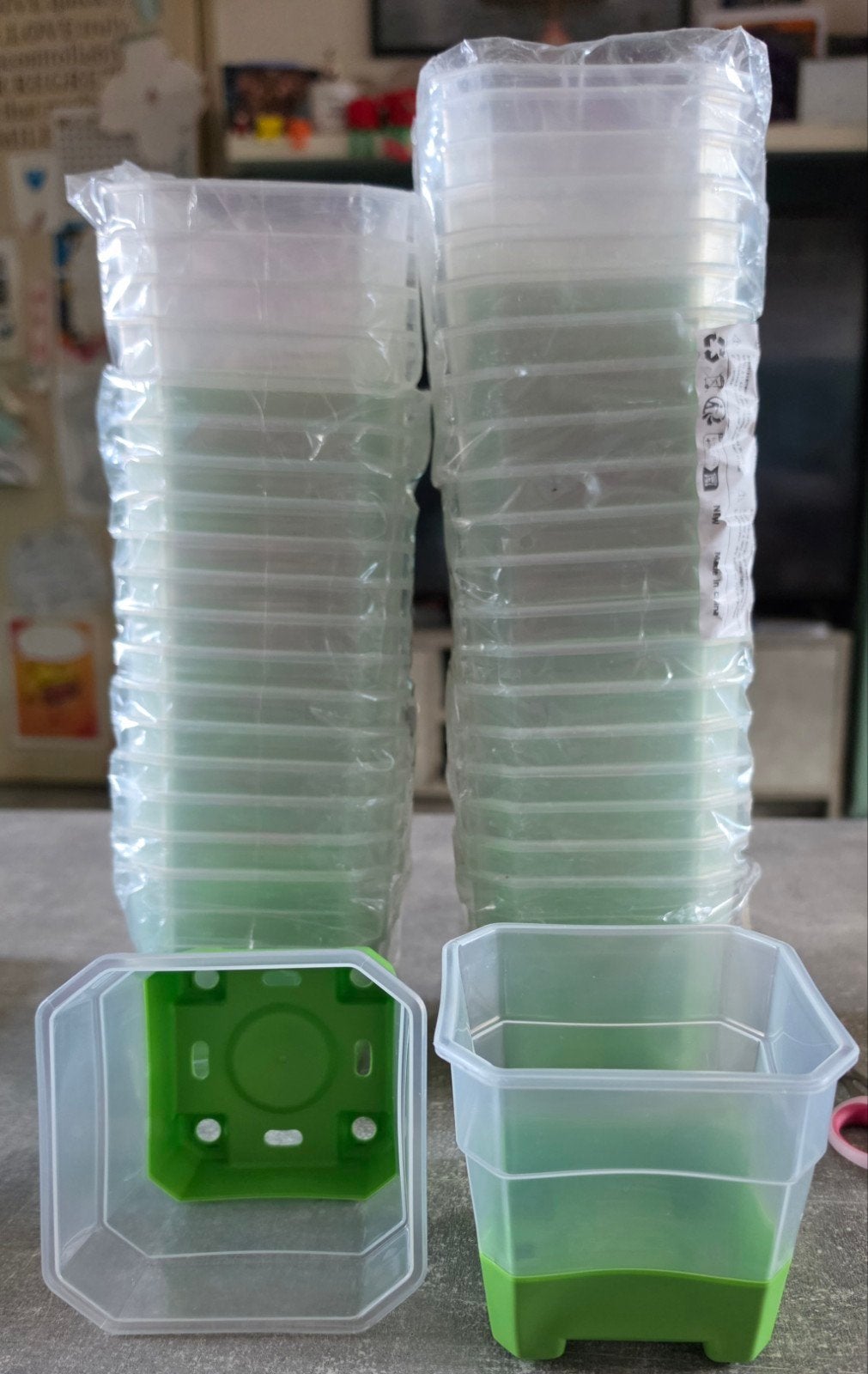 Nieuwe plastic bloempotten met drainage - 40 stuks, Tuin en Terras, Kunststof, Minder dan 30 cm, Minder dan 60 cm, Nieuw