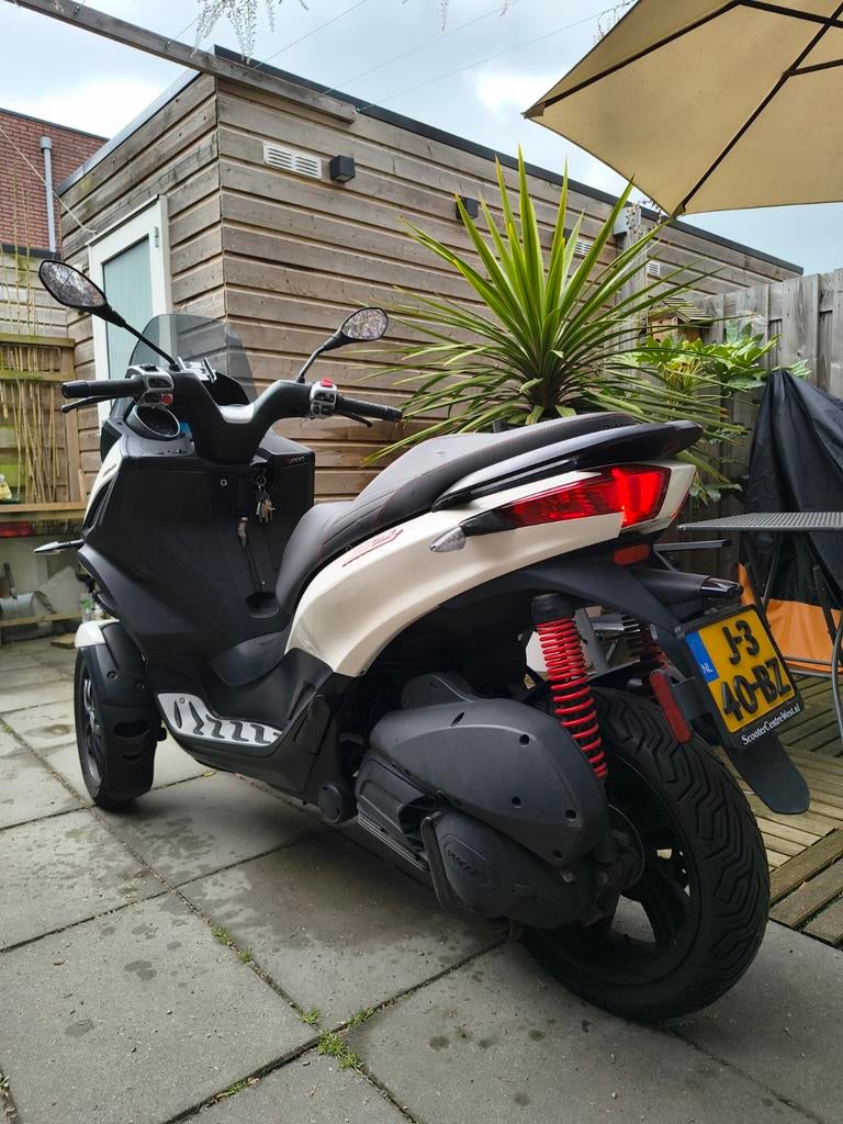 Piaggio mp3 300 HPE sport 2020, Motoren, Particulier, Automaat, 1 cilinder, LED Verlichting
