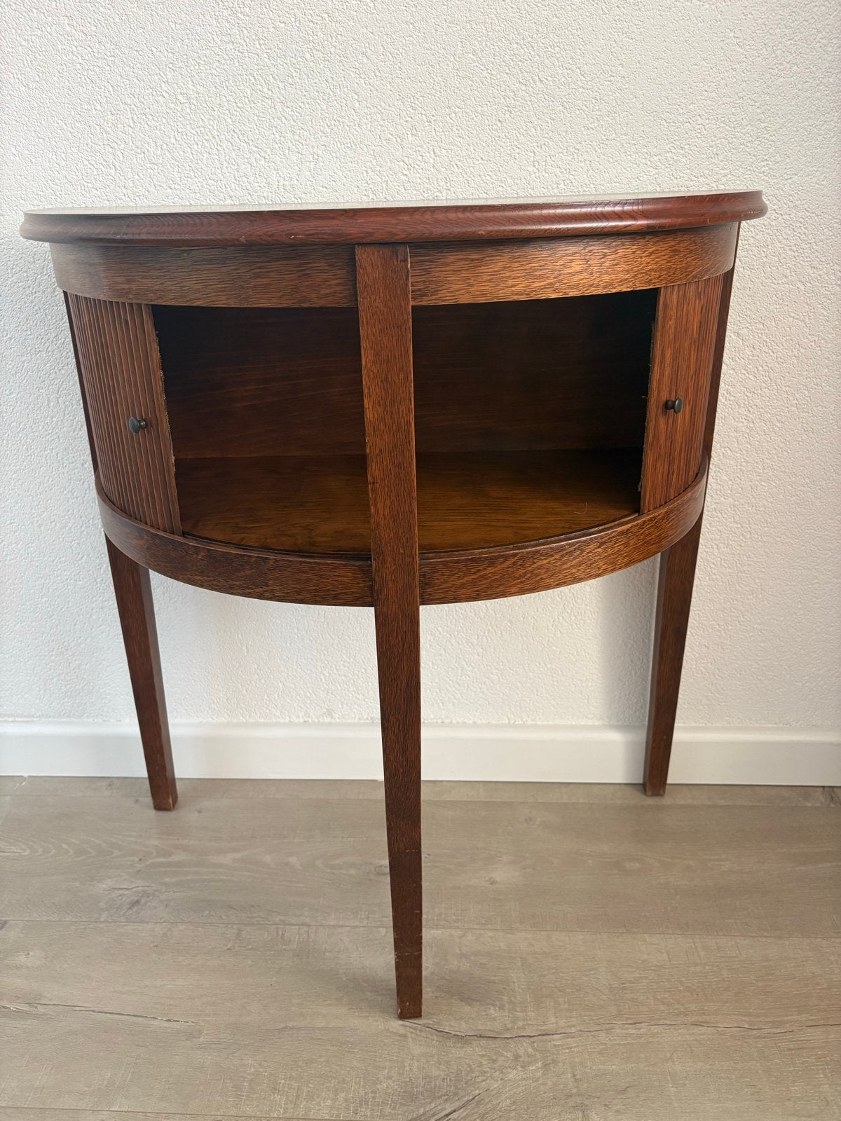 Antieke halfronde sidetable met rolluik, Antiek en Kunst, Ophalen