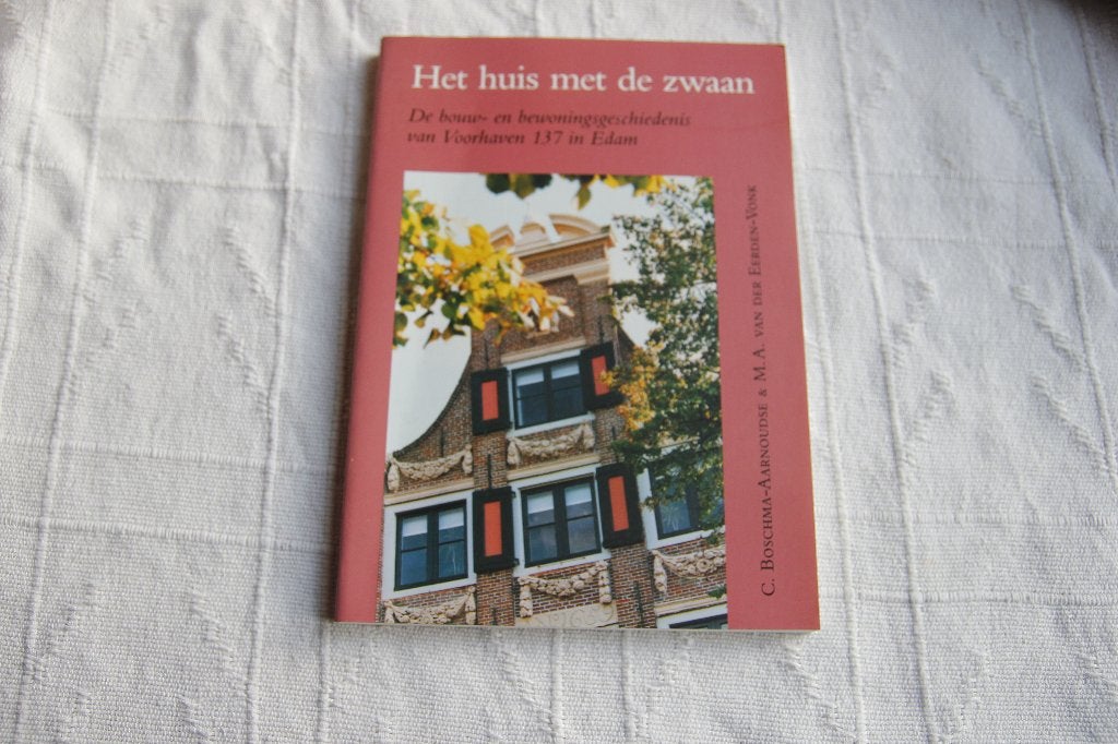 Het huis met de zwaan, Ophalen of Verzenden, Gelezen
