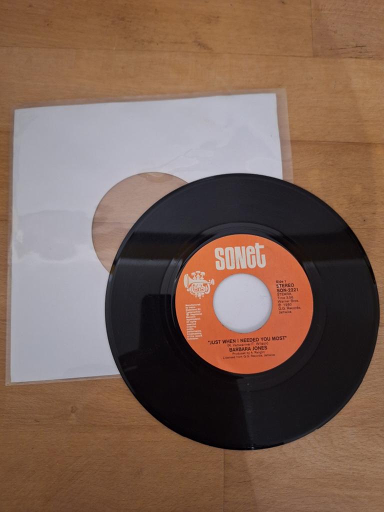 Barbara Jones - Just When I Needed You Most / Never Let Me G, Cd's en Dvd's, Vinyl Singles, Gebruikt, 7 inch, Single, Ophalen of Verzenden