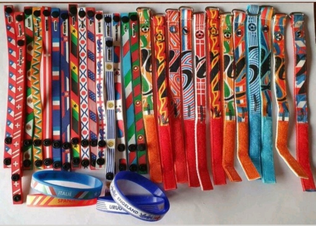 EK WK voetbalbandjes voetbalarmbandjes, Ophalen of Verzenden, Zo goed als nieuw, Buitenlandse clubs, Overige typen