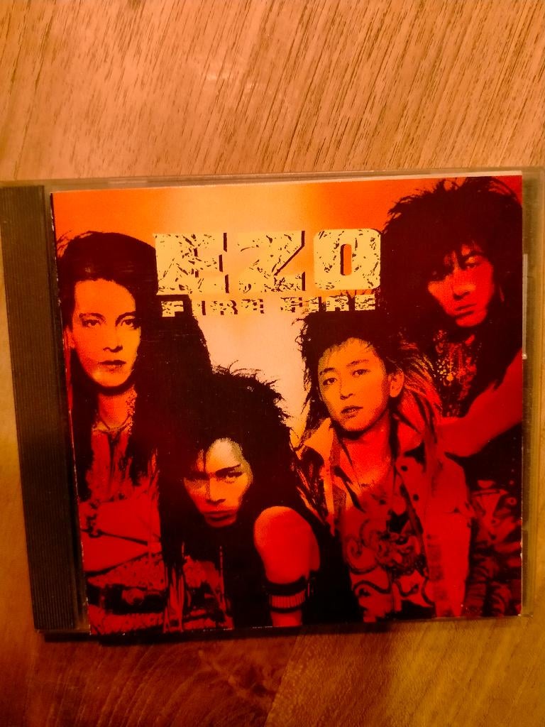 Cd Ezo fire fire, Ophalen of Verzenden, Zo goed als nieuw