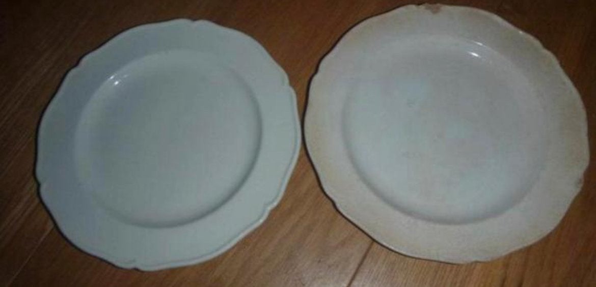 2 Wedgwood Etruria dessertbord - 18,5 cm - wit (stukje af), Antiek en Kunst, Antiek | Servies los, Ophalen of Verzenden
