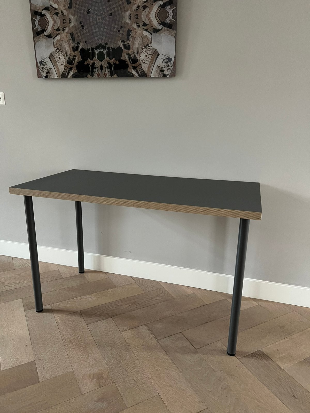IKEA donkergrijs bureau 120cm x 40cm, Huis en Inrichting, Bureaus, Ophalen, Zo goed als nieuw