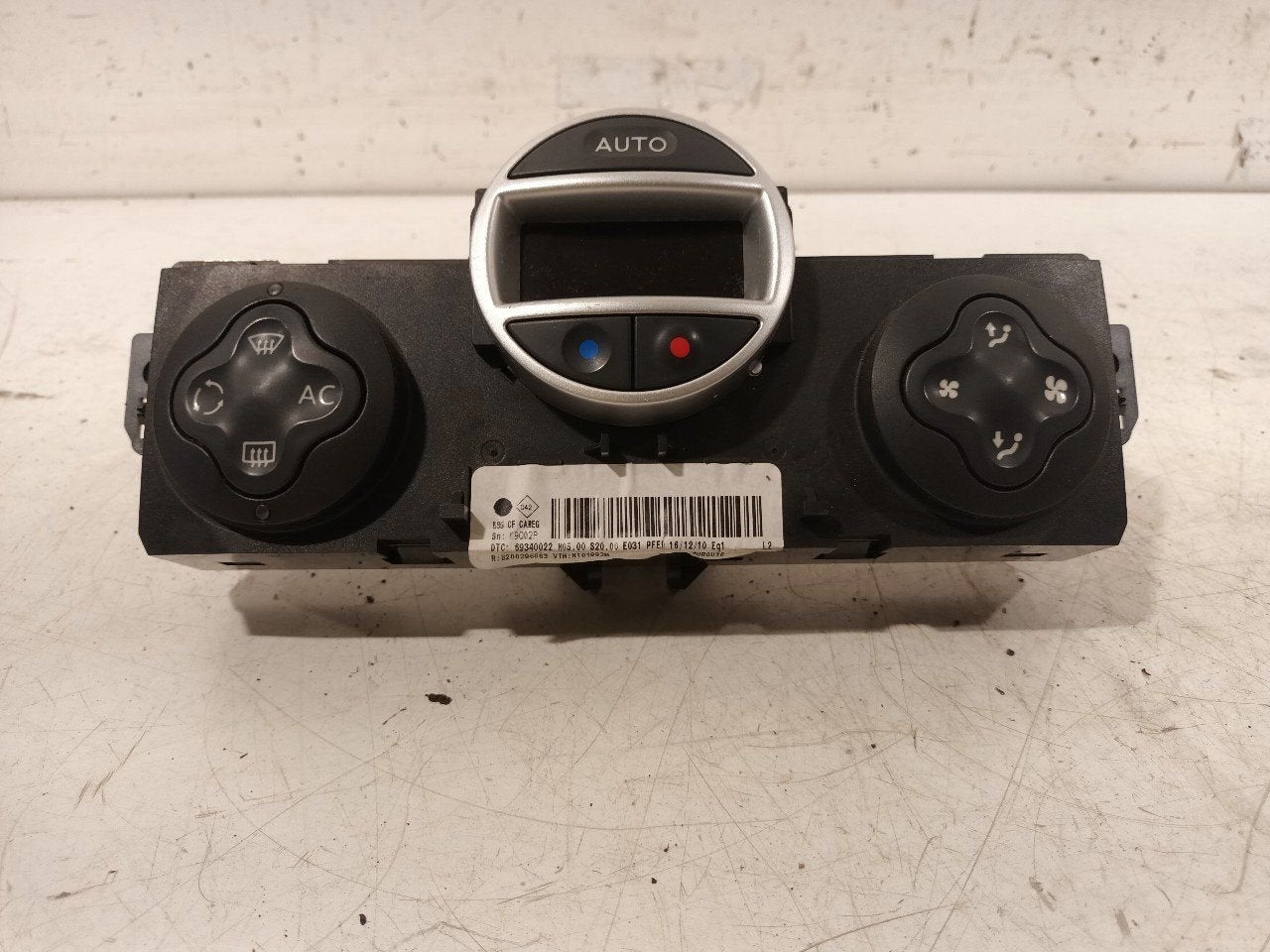 Bedieningspaneel kachel Renault Clio, Onderdelen@venauto.nl, Van der Ven Autorecycling B.V., Gebruikt, Ettenseweg 76, 4706 PB Roosendaal, The Netherlands