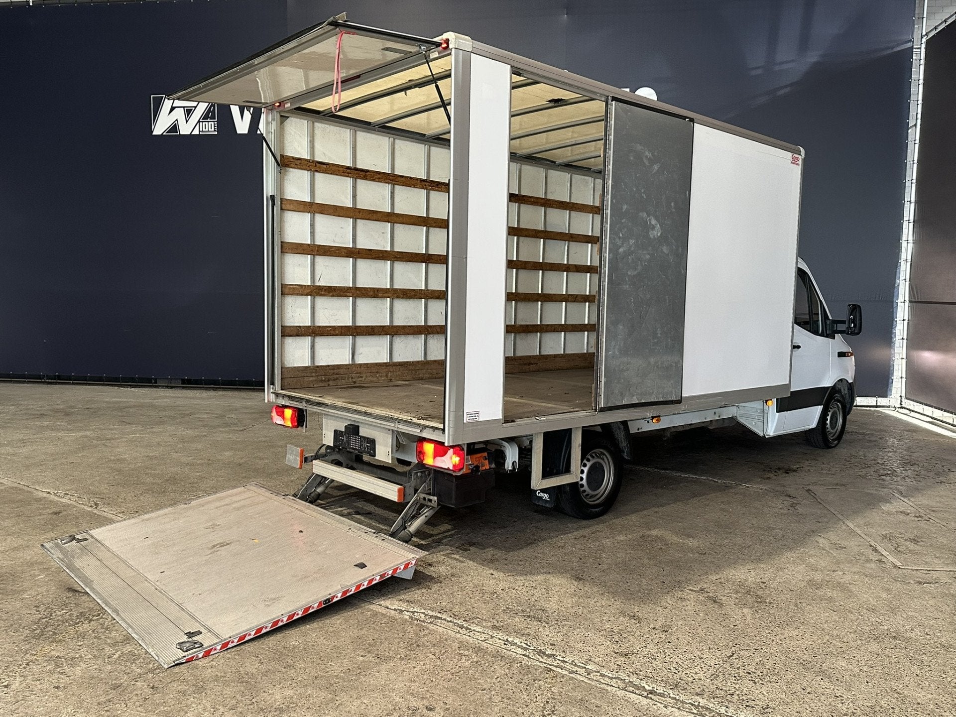 Mercedes-Benz Sprinter 317 CDI 170pk 9G-Tronic Automaat Bakw, Achterwielaandrijving, Gebruikt, 4 cilinders, Wit