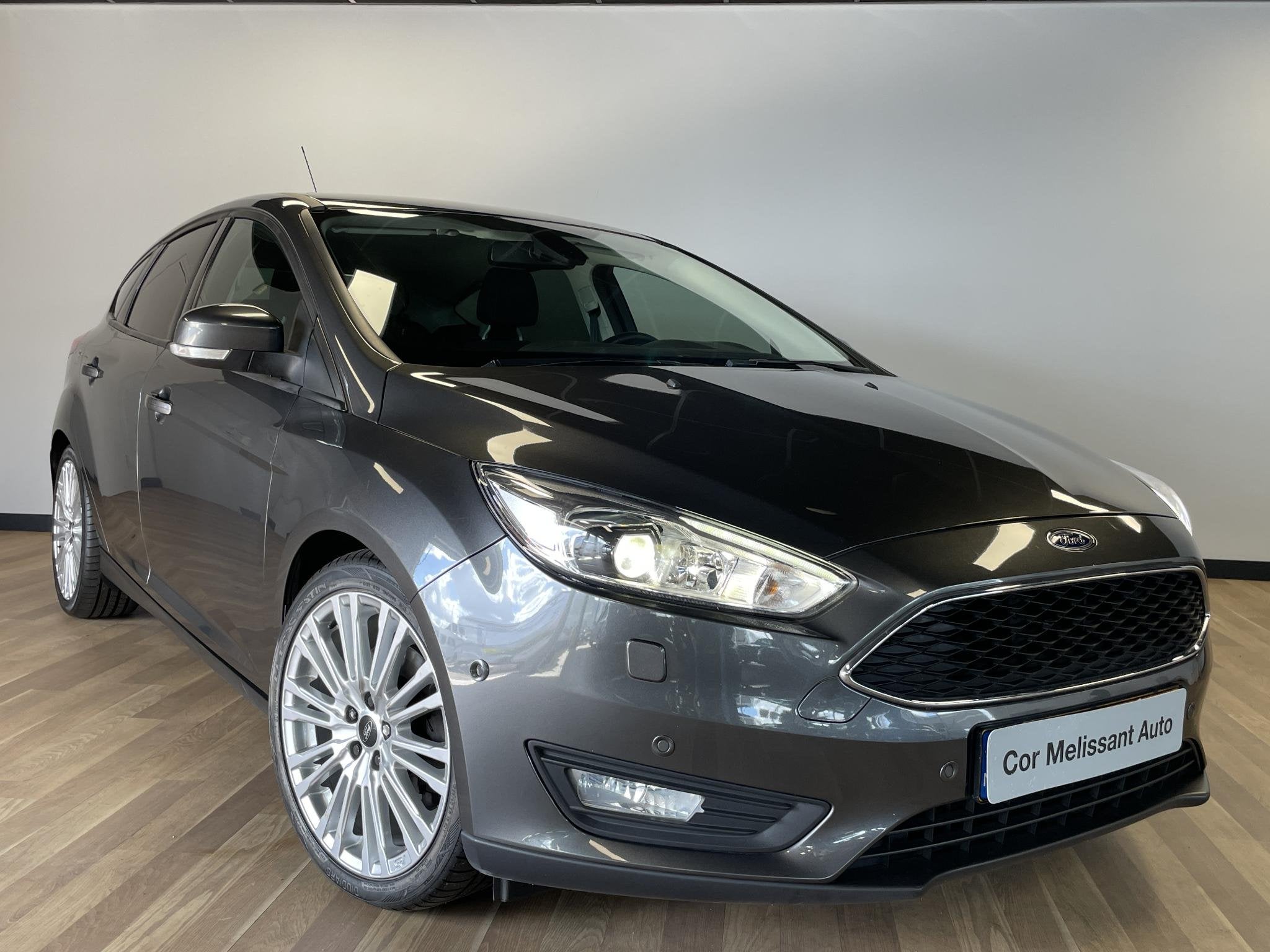 Ford Focus 1.5 Titanium Edition AUTOMAAT/ PARKEERHULP/CRUISE, Auto's, Stof, 4 cilinders, Bedrijf, Start-stop-systeem