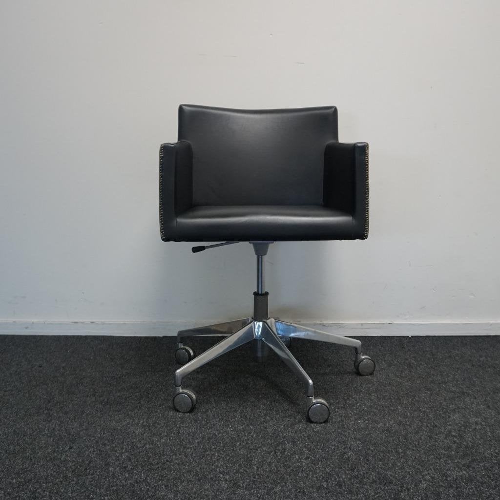 Arper Masai Design Stoelen | Zwart Leer | Verrijdbaar |, Huis en Inrichting, Gebruikt, -, Zwart, -