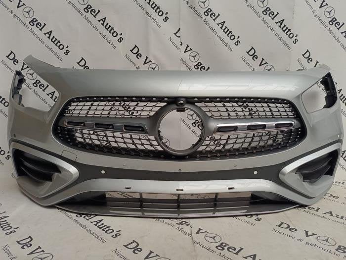 Voorbumper van een Mercedes GLA (9775), Gebruikt, -, Ophalen of Verzenden, Bumper