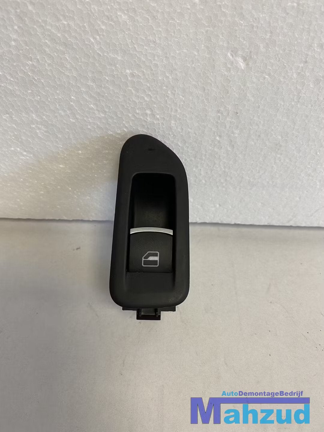 VW GOLF 6 Raam schakelaar 5K4868345, Auto-onderdelen, Gebruikt, Volkswagen, Volkswagen AG, Berliner Ring 2
38440  Wolfsburg, DE