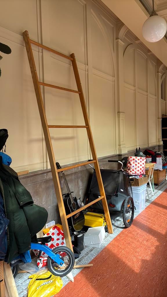 Houten ladder uit oude gymzaal, Ophalen of Verzenden, Gebruikt, Minder dan 2 meter