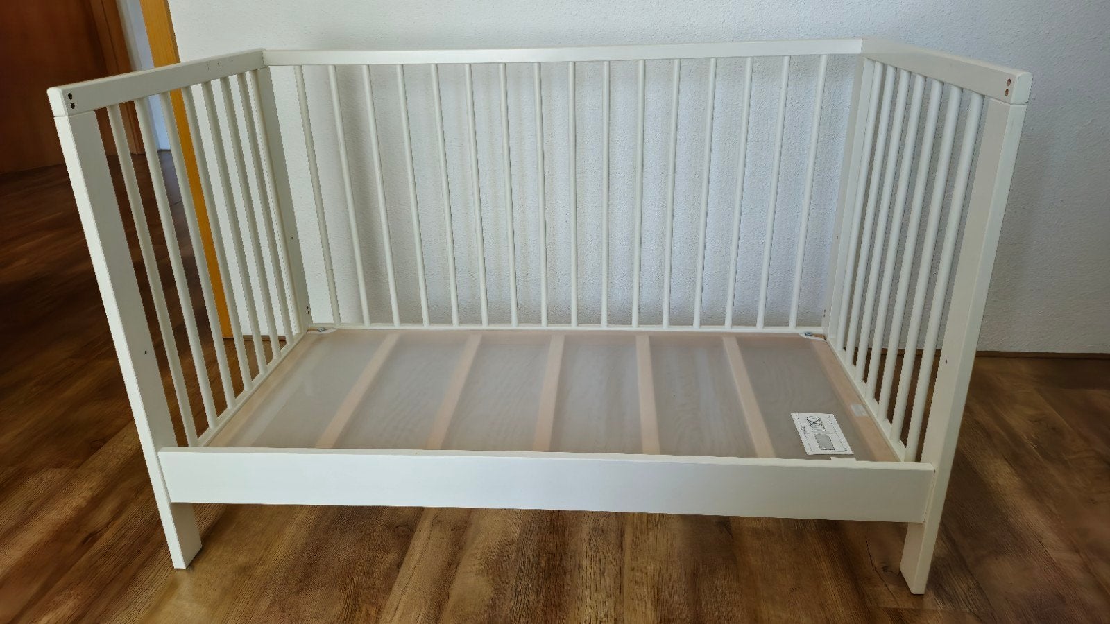 IKEA Sundvik Ledikant met matras - Gebruikt, Kinderen en Baby's, Ophalen, Gebruikt, Ledikant